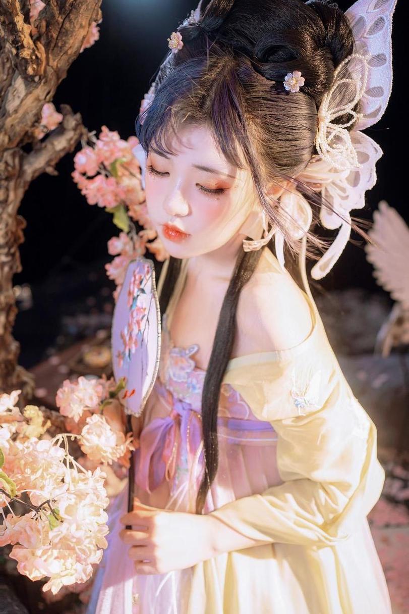 喵小吉拍唯美摄影，cosplay塑造青春梦想