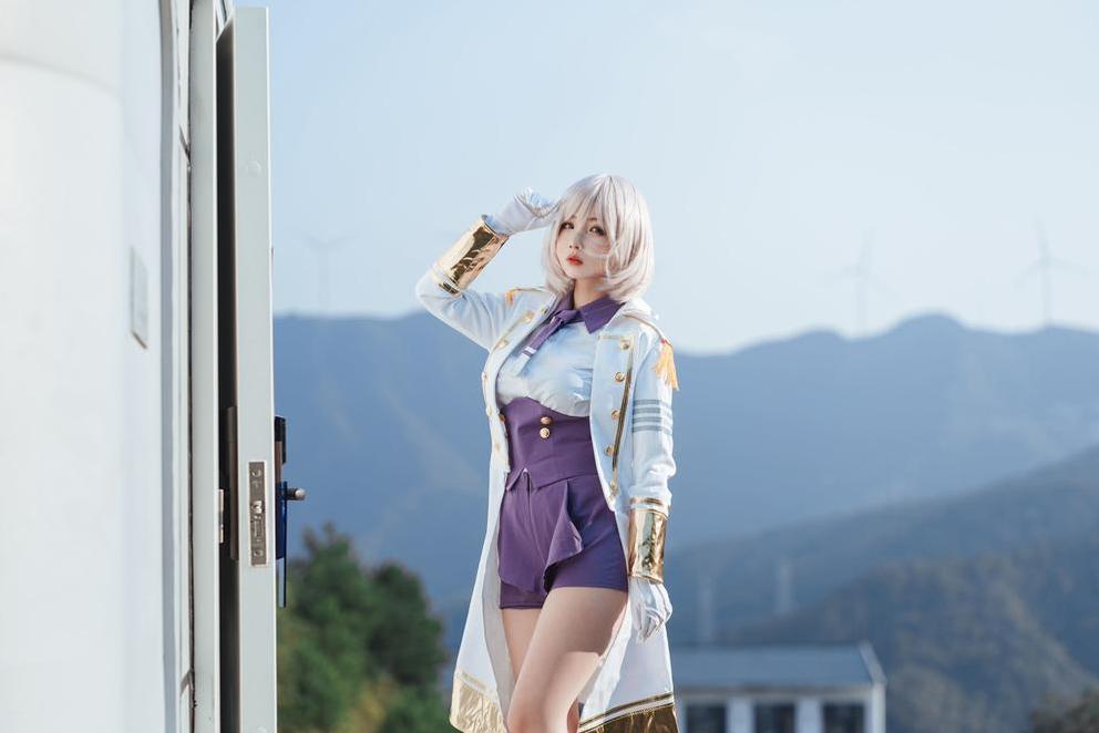 巨献肉扣热热子图cosplay分享，快乐的cos世界共同探索